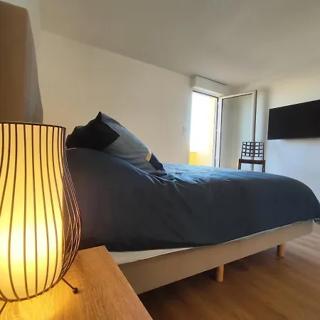 8, La Palmeraie, Village Naturiste, Cap D'agde Casa de Férias Agde